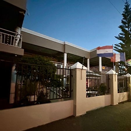 פארל Sunset Boulevard Riverlodge מראה חיצוני תמונה